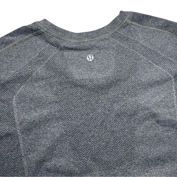 Lululemon Training Long Sleeve Running Shirt Size XXL - Picture 3 of 6